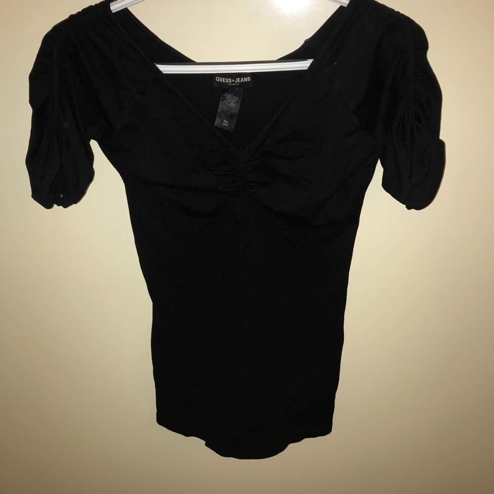 Guess stretchy shirt